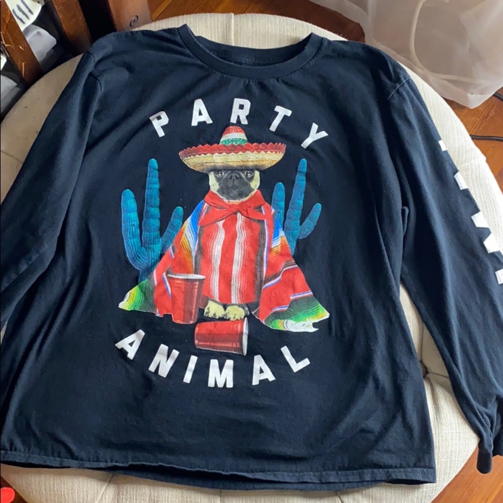 Party animal pug tee